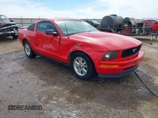 2007 Ford Mustang Deluxe with VIN 1ZVFT80N775357102, listed as a IAAI auction lot 41808731 with 143,661 mi miles. Bid and sale history available at carsss.com. Image 1.