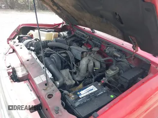 1995 Ford Ranger Splash z VIN 1FTCR10A6SUA57994, wystawiony jako IAAI lot #41794131 z przebiegiem 154 439 mil mil oraz . Historia ofert i sprzedaży dostępna na DreamBid. Obrazek 10.
