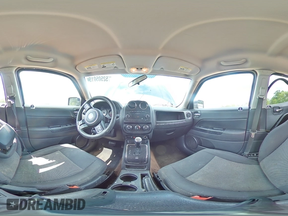 2014 Jeep Patriot Altitude z VIN 1C4NJPBA3ED729546, wystawiony jako Copart lot #52505015 z przebiegiem 202 650 mil mil oraz Szkoda całkowita • Salvage title. Historia ofert i sprzedaży dostępna na DreamBid. Obrazek 16.