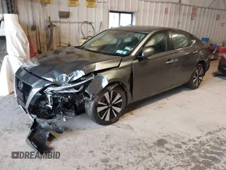 2022 Nissan Altima SV z VIN 1N4BL4DW8NN406517, wystawiony jako IAAI lot #42220335 z przebiegiem 64 680 mil mil oraz . Historia ofert i sprzedaży dostępna na DreamBid. Obrazek 17.