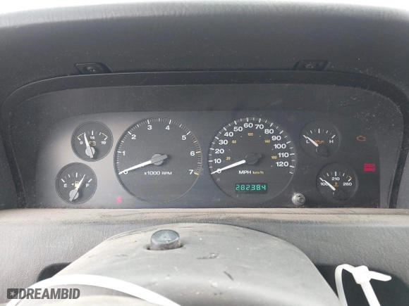 2004 Jeep Grand Cherokee Laredo with VIN 1J4GX48S64C291075, listed as a IAAI auction lot 41805747 with 282,384 mi miles. Bid and sale history available at carsss.com. Image 7.