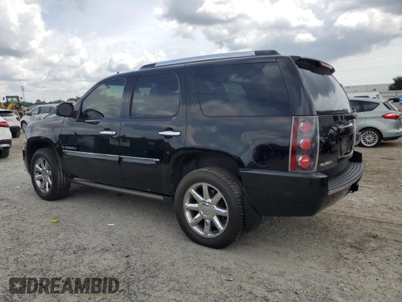 2007 GMC Yukon Denali z VIN 1GKFK63877J243158, wystawiony jako Copart lot #58711035 z przebiegiem 183 537 mil mil oraz Czysty tytuł • Clean title. Historia ofert i sprzedaży dostępna na DreamBid. Obrazek 2.