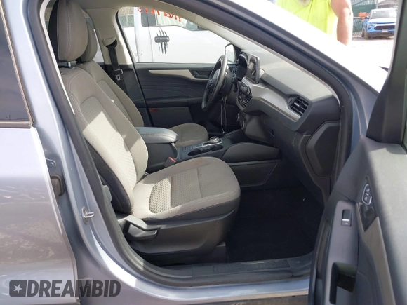 2022 Ford Escape SE with VIN 1FMCU9G65NUB67689, listed as a IAAI auction lot 41619815 with 10,996 mi miles and . Bid and sale history available at DreamBid. Image 5.