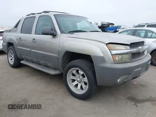 2002 Chevrolet Avalanche with VIN 3GNEC13T02G123120, listed as a IAAI auction lot 42428566 with 210,022 mi miles and . Bid and sale history available at DreamBid. Image 1.