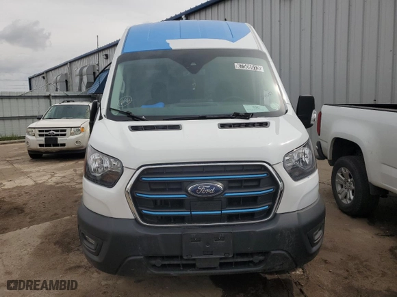 2022 Ford E-Transit Cargo Van with VIN 1FTBW3XKXNKA30408, listed as a Copart auction lot 67506013 with NaN miles. Bid and sale history available at carsss.com. Image 5.