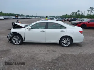 2011 Lexus ES 330 z VIN JTHBK1EG1B2440216, wystawiony jako IAAI lot #42685415 z przebiegiem 133 902 mil mil oraz . Historia ofert i sprzedaży dostępna na DreamBid. Obrazek 15.