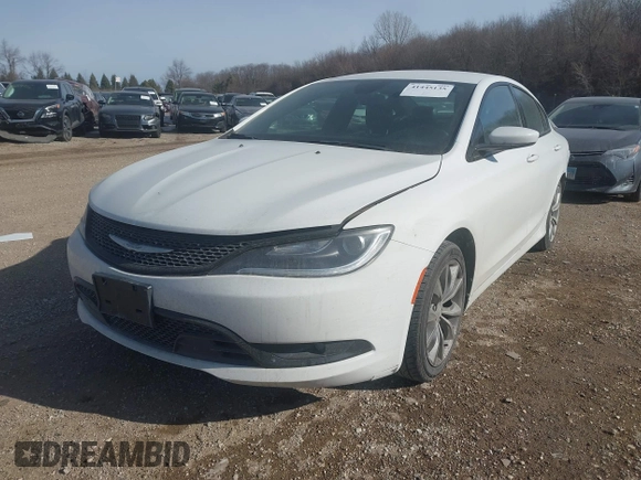 2016 Chrysler 200 S with VIN 1C3CCCBG0GN100441, listed as a IAAI auction lot 41445135 with 122,072 mi miles. Bid and sale history available at carsss.com. Image 2.