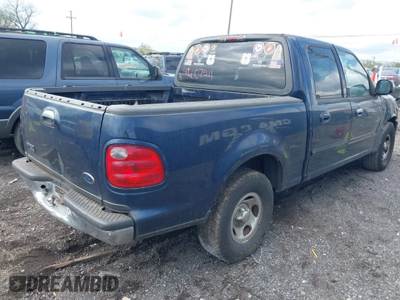 2002 Ford F-150 XLT with VIN 1FTRW07L62KD79180, listed as a IAAI auction lot 42007511 with 359,139 mi miles. Bid and sale history available at carsss.com. Image 4.
