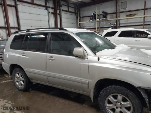 2006 Toyota Highlander w/3rd Row with VIN JTEEP21A160150739, listed as a IAAI auction lot 41347329 with 227,627 mi miles. Bid and sale history available at carsss.com. Image 13.