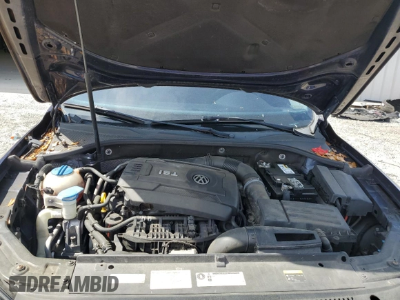 2014 Volkswagen Passat Wolfsburg Edition with VIN 1VWAT7A34EC109710, listed as a Copart auction lot 60604135 with 105,147 mi miles and Clean title. Bid and sale history available at DreamBid. Image 11.