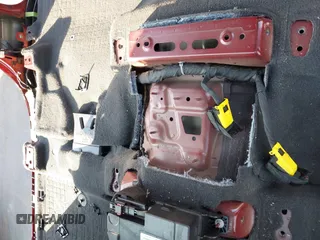 2021 Chevrolet Suburban LT z VIN 1GNSCCKD8MR138864, wystawiony jako IAAI lot #41296984 z przebiegiem Nie podano mil oraz . Historia ofert i sprzedaży dostępna na DreamBid. Obrazek 20.