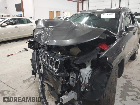 2021 Jeep Compass Limited with VIN 3C4NJDCB3MT572437, listed as a IAAI auction lot 41205095 with Not Provided miles and . Bid and sale history available at carsss.com. Image 6.