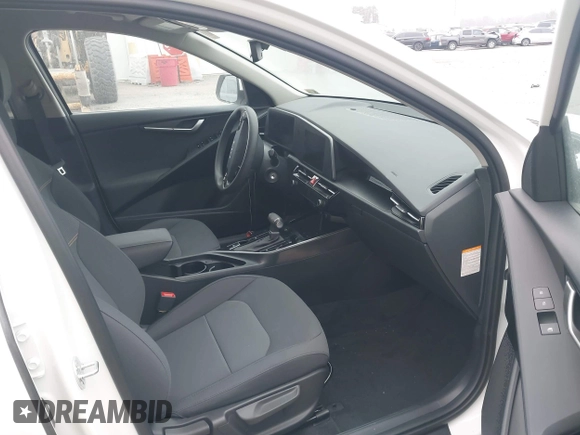 2024 Kia Niro LX with VIN KNDCP3LE1R5178842, listed as a IAAI auction lot 41629770 with 24,464 mi miles. Bid and sale history available at carsss.com. Image 5.