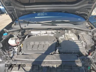 2022 Audi Q3 S line Premium with VIN WA1DECF32N1022633, listed as a IAAI auction lot 42141243 with 41,599 mi miles and . Bid and sale history available at DreamBid. Image 10.