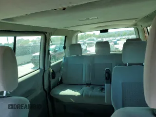2002 Volkswagen EuroVan с VIN WV2KB47012H065431, выставлен на аукционе Copart как лот 49010445 с пробегом 78 985 миль миль и Чистый • Clean title. История ставок и продаж доступна на DreamBid. Изображение 10.