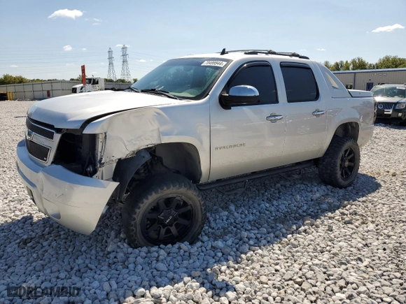 2011 Chevrolet Avalanche LTZ with VIN 3GNTKGE30BG305989, listed as a Copart auction lot 70499944 with 133,392 mi miles and Salvage Title. Bid and sale history available at carsss.com. Image 1.