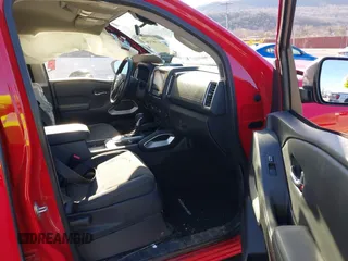 2022 Nissan Frontier Pro-4X z VIN 1N6ED1EK4NN607780, wystawiony jako IAAI lot #41887336 z przebiegiem 43 684 mil mil oraz . Historia ofert i sprzedaży dostępna na DreamBid. Obrazek 5.