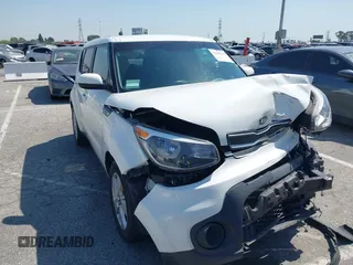 2018 Kia Soul with VIN KNDJN2A25J7539966, listed as a IAAI auction lot 41844263 with 126,286 mi miles. Bid and sale history available at carsss.com. Image 1.