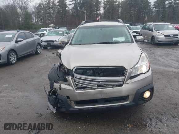 2014 Subaru Outback 2.5i Premium with VIN 4S4BRCCC5E3253063, listed as a IAAI auction lot 41966412 with 133,526 mi miles. Bid and sale history available at carsss.com. Image 17.