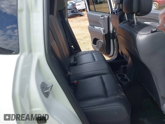 2017 Jeep Compass High Altitude with VIN 1C4NJDEB2HD100626, listed as a IAAI auction lot 41823817 with 90,138 mi miles. Bid and sale history available at carsss.com. Image 8.