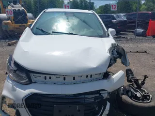 2020 Chevrolet Trax LS z VIN KL7CJKSB9LB051684, wystawiony jako IAAI lot #42279789 z przebiegiem 53 014 mil mil oraz . Historia ofert i sprzedaży dostępna na DreamBid. Obrazek 12.