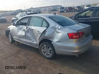 2015 Volkswagen Jetta SE with VIN 3VWD17AJ9FM274069, listed as a IAAI auction lot 42103263 with 76,984 mi miles and . Bid and sale history available at DreamBid. Image 3.