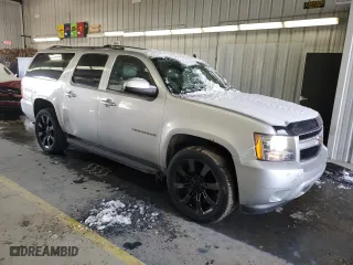 2010 Chevrolet Suburban LT with VIN 1GNUKJE34AR255792, listed as a Copart auction lot 44671055 with 147,366 mi miles and Clean Title. Bid and sale history available at carsss.com. Image 4.