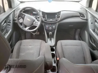 2020 Chevrolet Trax LS with VIN 3GNCJKSB4LL175757, listed as a Copart auction lot 61504935 with 83,028 mi miles and Clean title. Bid and sale history available at DreamBid. Image 8.