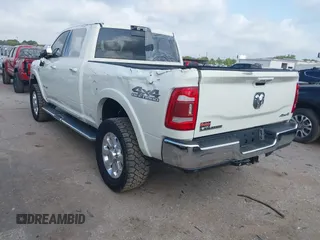 2022 Ram 2500 Laramie with VIN 3C6UR5FL3NG310109, listed as a IAAI auction lot 42169544 with 88,817 mi miles. Bid and sale history available at carsss.com. Image 3.