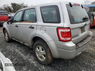 2009 Ford Escape XLS with VIN 1FMCU02779KB55136, listed as a Copart auction lot 81513864 with 108,906 mi miles and Salvage title. Bid and sale history available at DreamBid. Image 2.
