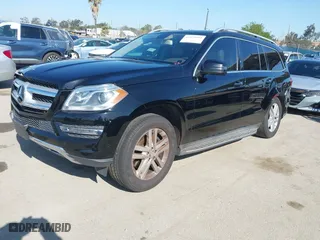 2013 Mercedes-Benz GL-Class GL 450 with VIN 4JGDF7CE9DA233788, listed as a IAAI auction lot 41929994 with 144,388 mi miles. Bid and sale history available at carsss.com. Image 17.