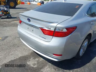 2013 Lexus ES 300h with VIN JTHBW1GG2D2022140, listed as a IAAI auction lot 42677307 with 133,630 mi miles and . Bid and sale history available at DreamBid. Image 4.