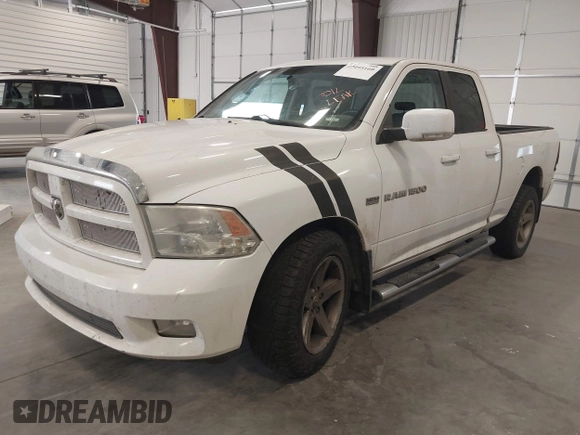 2011 Ram 1500 Big Horn с VIN 1D7RV1GT6BS566403, выставлен на аукционе IAAI как лот 42095160 с пробегом 173 818 миль миль и . История ставок и продаж доступна на DreamBid. Изображение 2.