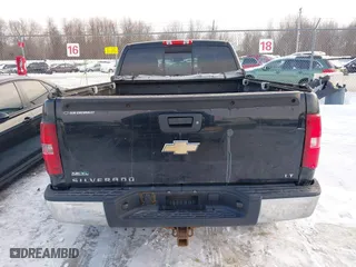 2010 Chevrolet Silverado 1500 LT with VIN 1GCSKSE33AZ121362, listed as a IAAI auction lot 41554626 with 232,076 mi miles. Bid and sale history available at carsss.com. Image 16.