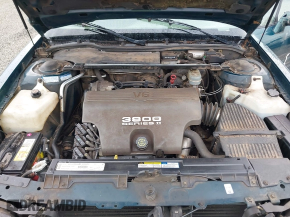 1998 Pontiac Bonneville SE with VIN 1G2HX52K0W4211117, listed as a IAAI auction lot 42125471 with 187,249 mi miles. Bid and sale history available at carsss.com. Image 10.