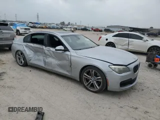 2013 BMW 7 Series 750Li z VIN WBAYE8C56DD133044, wystawiony jako Copart lot #49092615 z przebiegiem 169 699 mil mil oraz Szkoda całkowita • Salvage title. Historia ofert i sprzedaży dostępna na DreamBid. Obrazek 4.