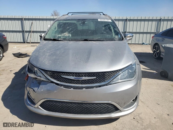 2020 Chrysler Pacifica Limited with VIN 2C4RC1GG4LR284721, listed as a Copart auction lot 48326135 with 99,463 mi miles and Salvage Title. Bid and sale history available at carsss.com. Image 5.