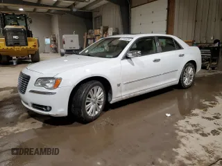 2013 Chrysler 300 with VIN 2C3CCAKT9DH541524, listed as a Copart auction lot 44184625 with 91,808 mi miles and Salvage Title. Bid and sale history available at carsss.com. Image 1.