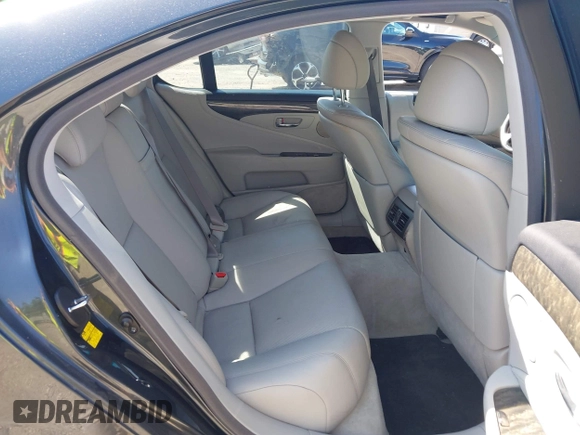2008 Lexus LS 460 with VIN JTHBL46F885083337, listed as a IAAI auction lot 42409781 with 162,018 mi miles and . Bid and sale history available at DreamBid. Image 8.
