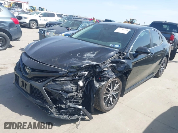 2023 Toyota Camry SE with VIN 4T1T11AK0PU828662, listed as a IAAI auction lot 41741230 with 16,681 mi miles. Bid and sale history available at carsss.com. Image 2.