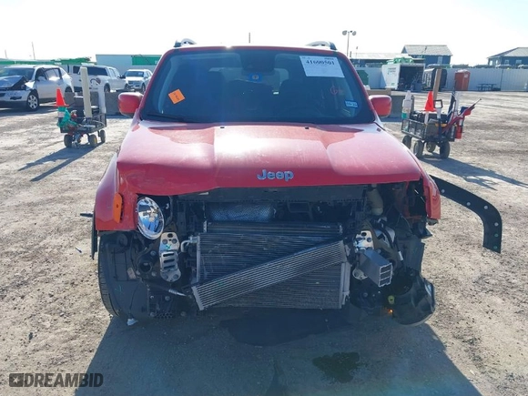 2021 Jeep Renegade Latitude with VIN ZACNJCBB1MPM23962, listed as a IAAI auction lot 41600501 with 67,634 mi miles. Bid and sale history available at carsss.com. Image 13.