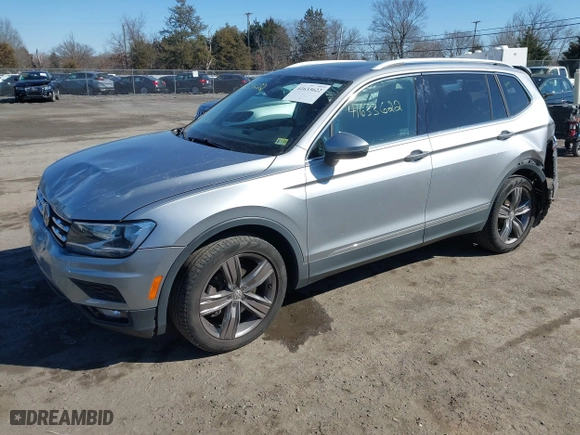 2020 Volkswagen Tiguan SE with VIN 3VV2B7AX0LM141970, listed as a IAAI auction lot 41633622 with 64,737 mi miles. Bid and sale history available at carsss.com. Image 17.