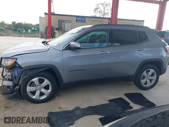 2018 Jeep Compass Latitude with VIN 3C4NJCBB0JT227017, listed as a IAAI auction lot 41560576 with 63,543 mi miles. Bid and sale history available at carsss.com. Image 14.