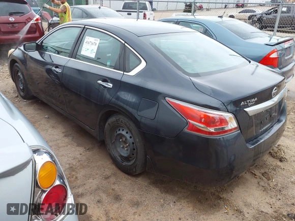 2015 Nissan Altima SV with VIN 1N4AL3AP4FC206265, listed as a IAAI auction lot 41671670 with 180,421 mi miles and . Bid and sale history available at DreamBid. Image 3.