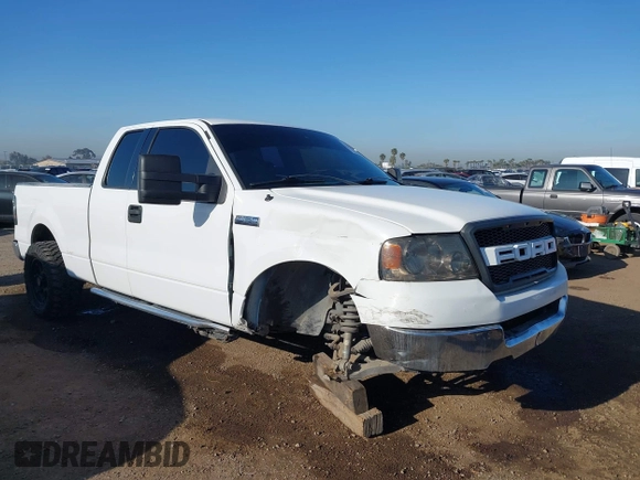 2004 Ford F-150 STX with VIN 1FTRX12WX4NC50607, listed as a IAAI auction lot 41990962 with 221,664 mi miles and . Bid and sale history available at carsss.com. Image 6.