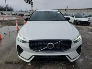 2024 Volvo XC60 Recharge Plug-In Hybrid Plus Dark Theme with VIN YV4H60DL7R1749677, listed as a Copart auction lot 82690254 with 11,789 mi miles and Salvage Title. Bid and sale history available at carsss.com. Image 5.
