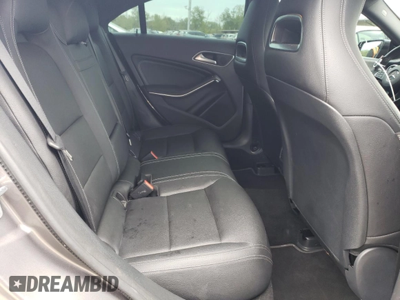 2019 Mercedes-Benz CLA 250 with VIN WDDSJ4GB3KN758480, listed as a Copart auction lot 54328304 with 46,531 mi miles and . Bid and sale history available at DreamBid. Image 10.
