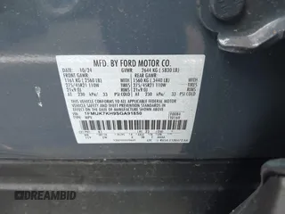 2025 Ford Explorer ST-Line с VIN 1FMUK7KH9SGA91850, выставлен на аукционе IAAI как лот 42028931 с пробегом 5 770 миль миль и . История ставок и продаж доступна на DreamBid. Изображение 9.