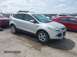 2014 Ford Escape SE z VIN 1FMCU9G93EUC02045, wystawiony jako IAAI lot #41923565 z przebiegiem 202 011 mil mil oraz . Historia ofert i sprzedaży dostępna na DreamBid. Obrazek 1.