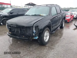 2013 Chevrolet Avalanche LT with VIN 3GNTKFE78DG172219, listed as a IAAI auction lot 42342576 with 95,935 mi miles and . Bid and sale history available at DreamBid. Image 6.